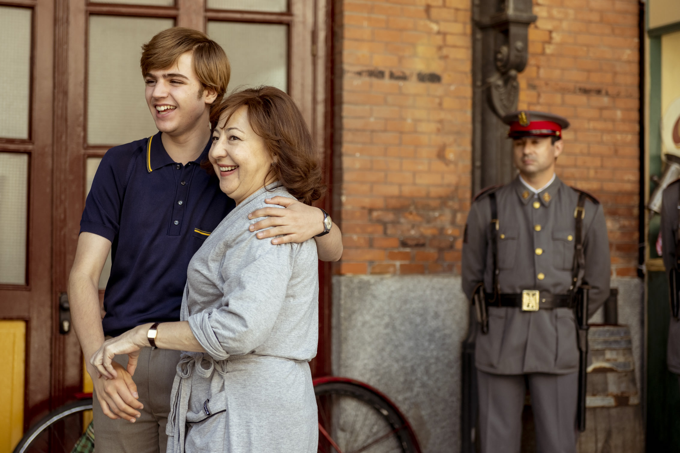 La Voz del Sol - Carmen Machi y Karra Elejalde